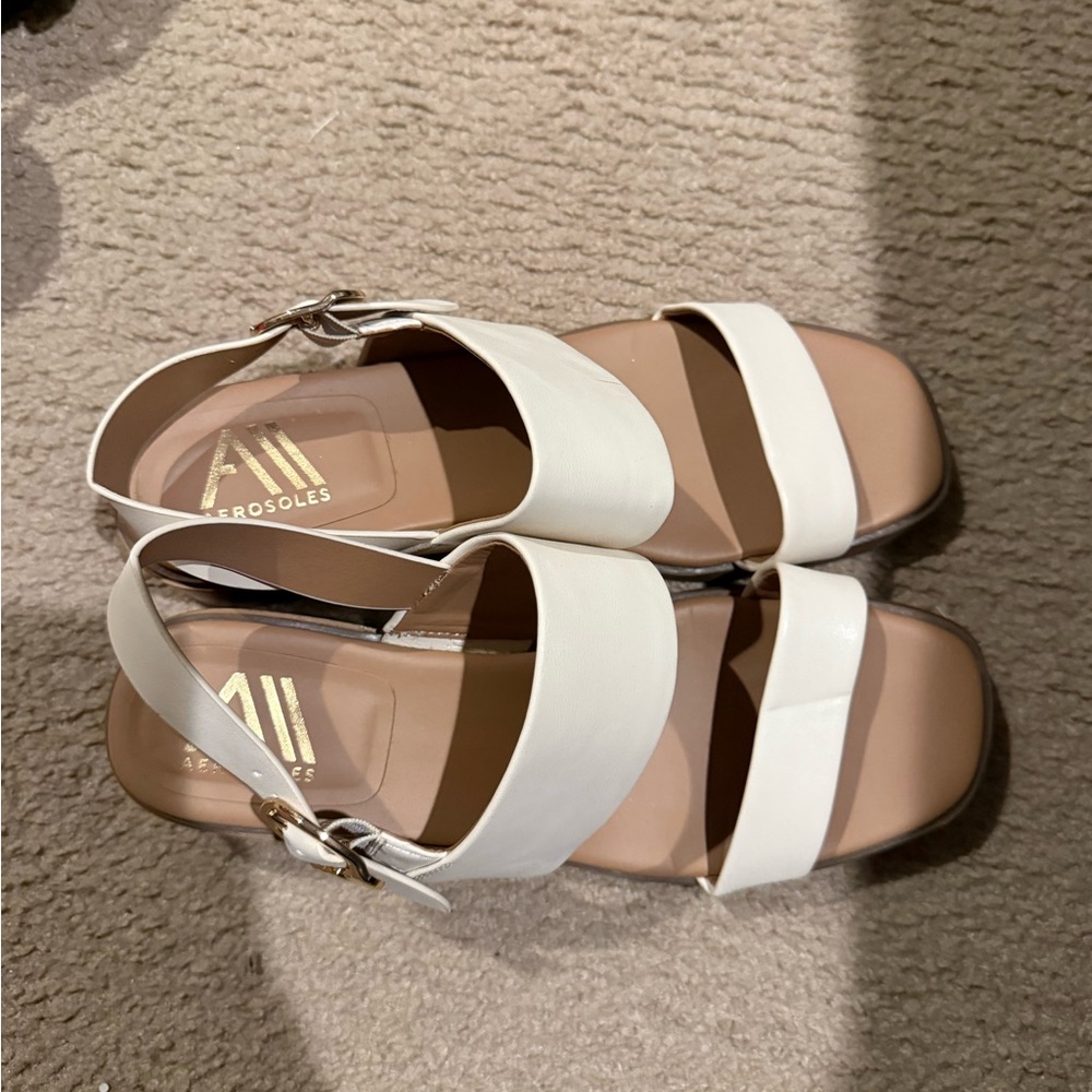 AEROSOLES Women's Cream Sandals